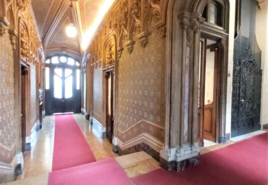 androne di ufficio in affitto torino via susa