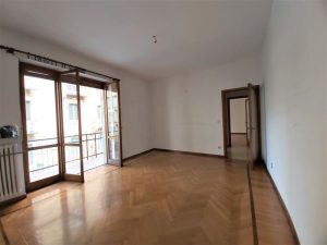 salone di appartamento in affitto via duchessa jolanda torino