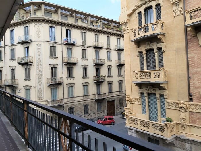 vista di appartamento in affitto via duchessa jolanda torino