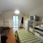 cucina di casa in affitto via madama cristina torino
