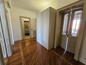 ingresso di casa in vendita torino via Avogadro