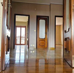 corridoio di casa in vendita torino corso inghilterra