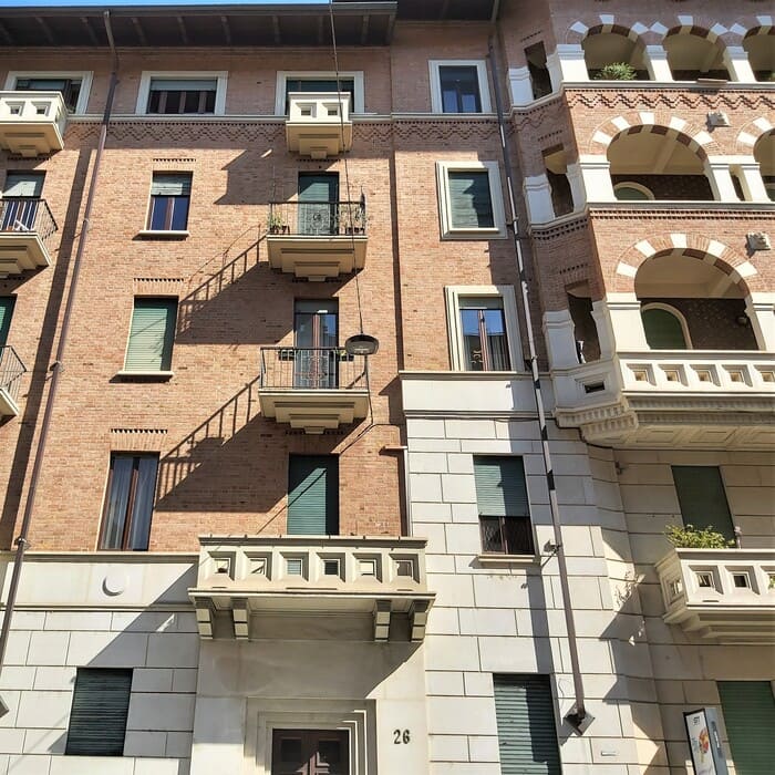 facciata di appartamento in vendita via duchessa jolanda torino
