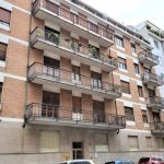 facciata di appartamento in vendita via duchessa jolanda Torino