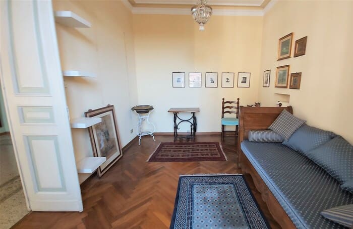 stanza di casa in vendita corso francia torino