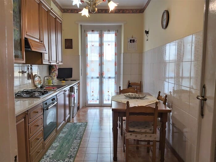 Cucina di casa in vendita in via Vidua Torino.