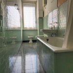 bagno di casa in affitto via bossi Torino