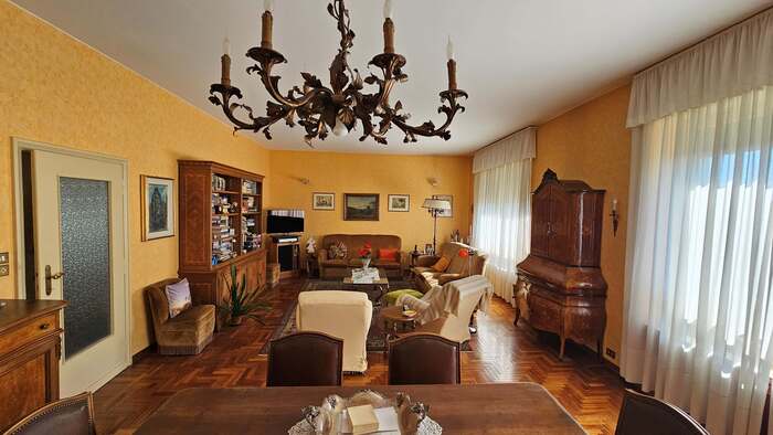 Salone di casa in vendita torino corso ferrucci 105