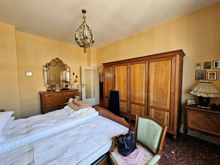 Camera di casa in vendita torino corso ferrucci 105