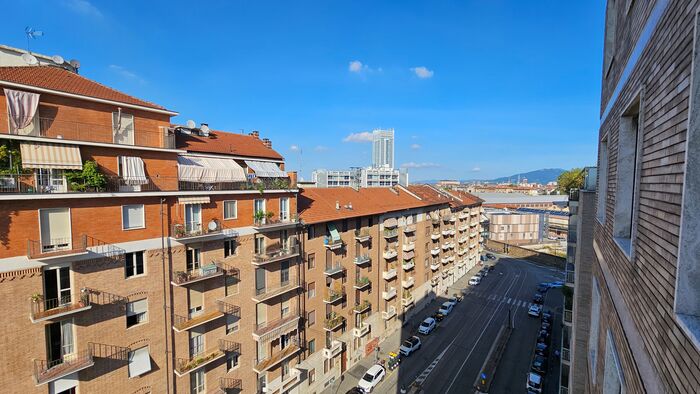 Viste di casa in vendita torino corso ferrucci 105