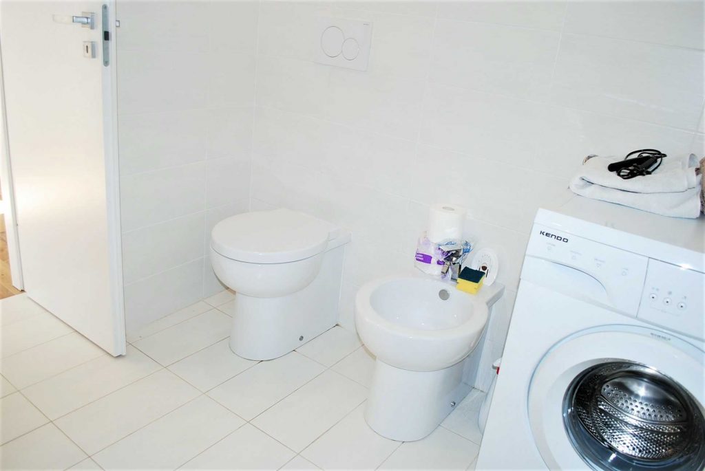 bagno mansarda in affitto in largo migliara torino