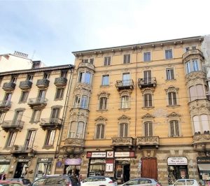 facciata di mansarda in vendita torino via cibrario