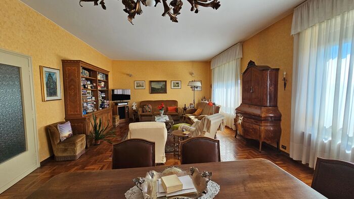 Salone di casa in vendita torino corso ferrucci 105