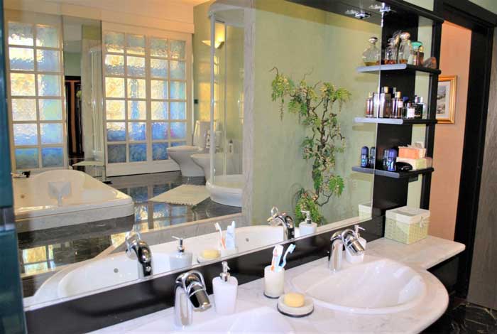 Torino Galfer appartamento di lusso bagno