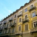 Torino appartamento con terrazzo via Collegno