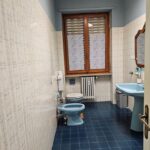 bagno di ufficio in affitto torino via duchessa jolanda