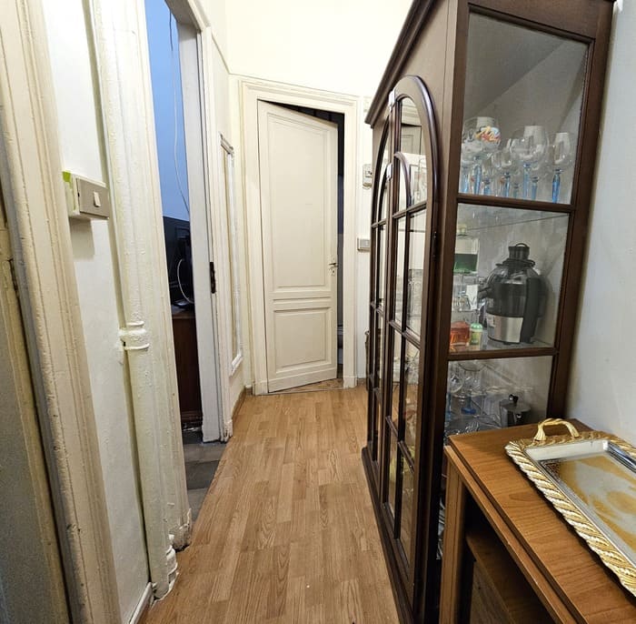 Corridoio di casa in vendita uso investimento via Cialdini Torino