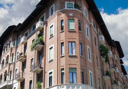 facciata di appartamento in vendita via palmieri torino